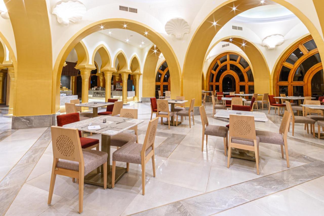 The Grand Resort Hurgada Dış mekan fotoğraf The restaurant