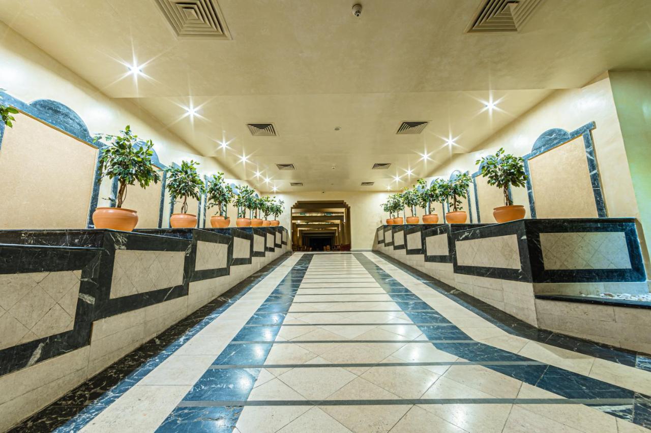 The Grand Resort Hurgada Dış mekan fotoğraf Interior of the hotel