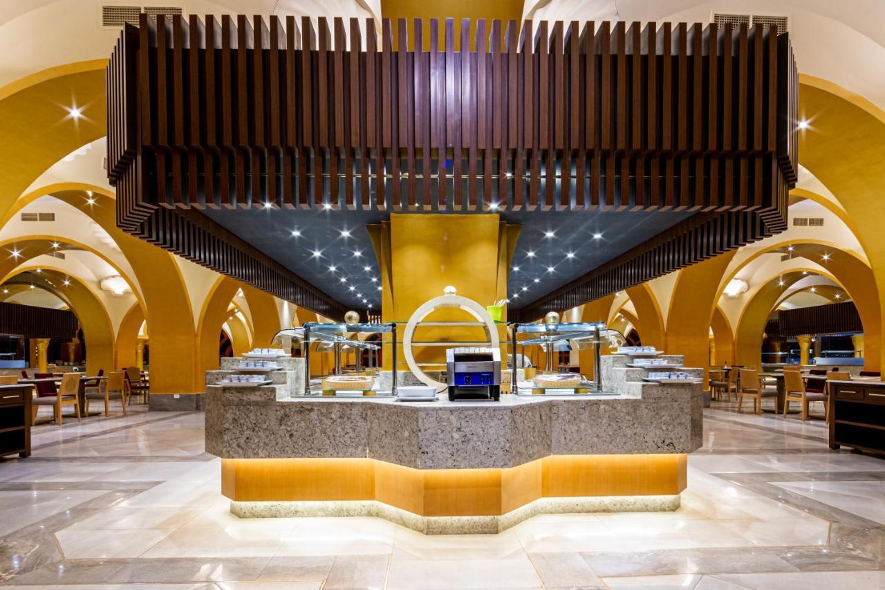 The Grand Resort Hurgada Dış mekan fotoğraf The buffet at the hotel