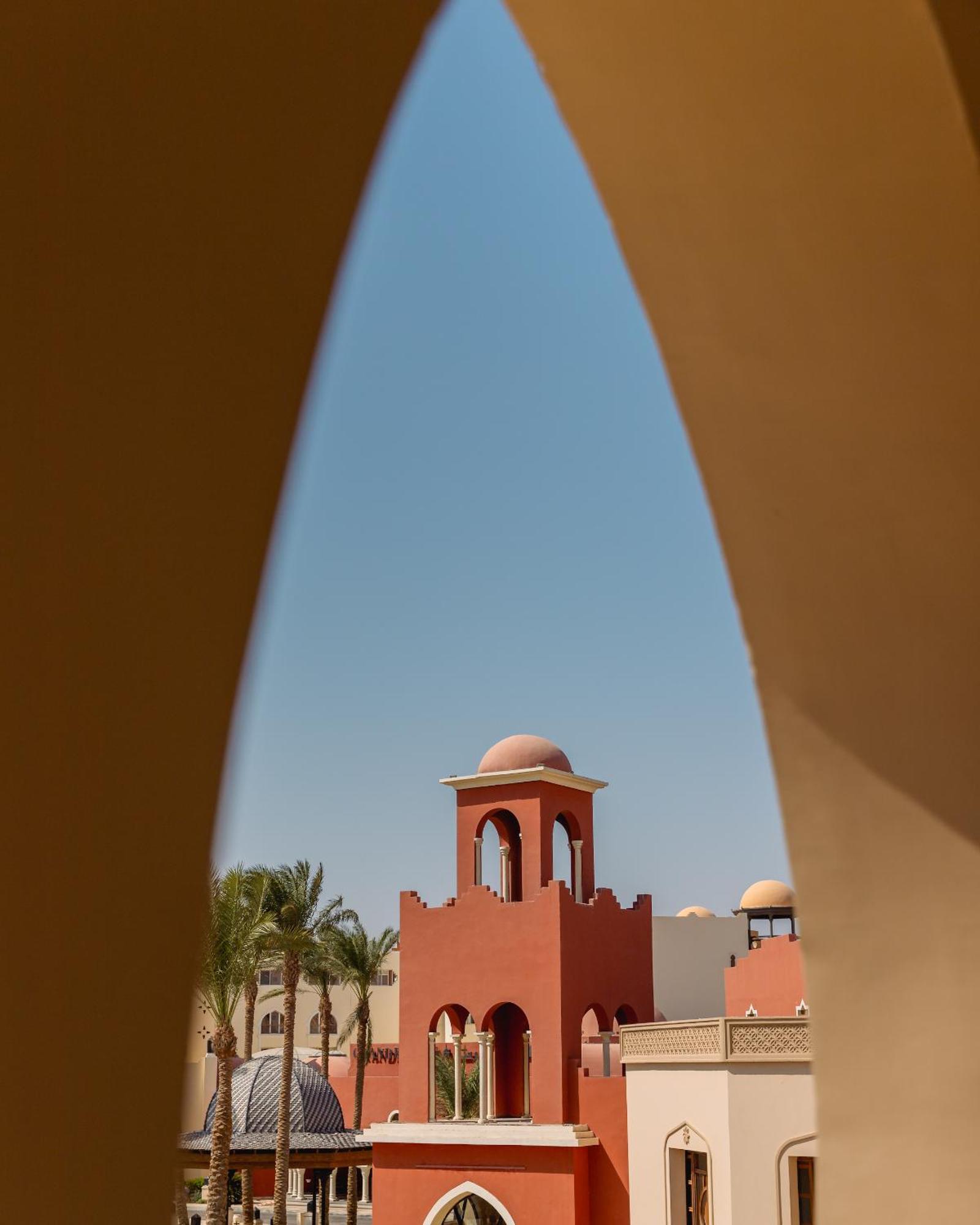 The Grand Resort Hurgada Dış mekan fotoğraf The bell tower of the church